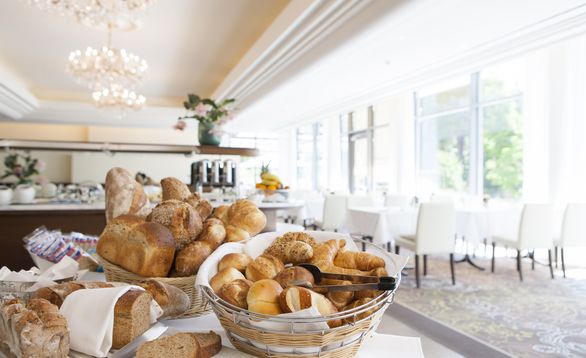 Brotauswahl am Frühstücksbuffet